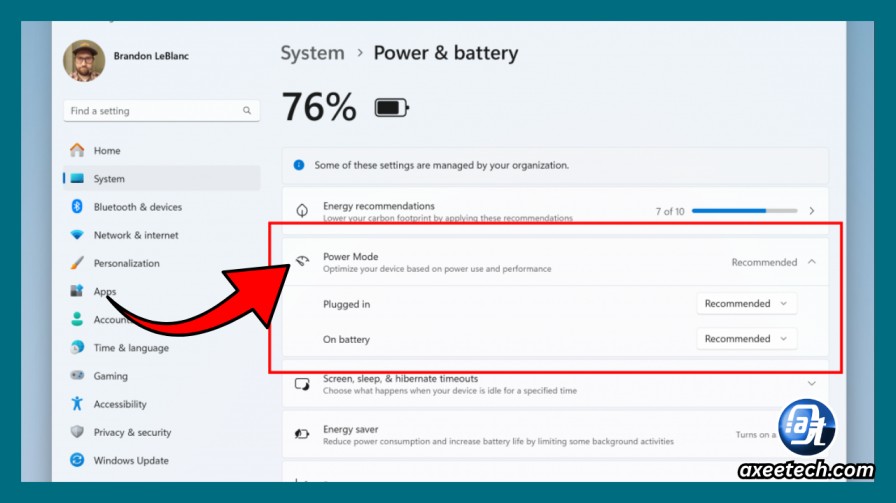 Laptop power settings for plugged in versus battery mode 